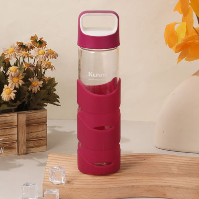 comprar 550 ml de vidrio a prueba de fugas de vidrio personalizado que no se rompe botella de agua potable de boca ancha botella de vidrio de agua con manga de silicona y mango Lavadora de platos seguro online manufacture