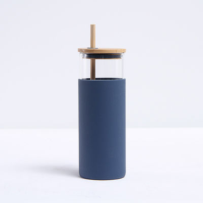 comprar Color claro portátil robusto de silicona cubierto de vidrio botella de agua de vidrio bebedor tumbler con paja y tapa de bambú logotipo personalizado diseño elegante online manufacture