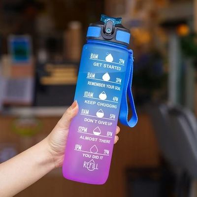 comprar Personalizado 32 oz Gran Botella de Bebida Infiltrada sin BPA Motivador Marcador de Tiempo Botella de Agua con Paja Para Fitness y Amantes del Aire Libre online manufacture