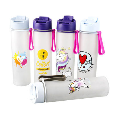 comprar 680 ml de RPET renovable de una sola capa de plástico Flip-Top Cup con mango TRITAN Certificado GRS modelo deportivo ligero online manufacture