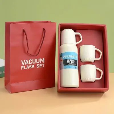 500 ml de clásico biberón de vacío térmico con 3 tazas de acero inoxidable resistente a la corrosión y la oxidación mantiene las bebidas calientes o frías hasta por 24 horas